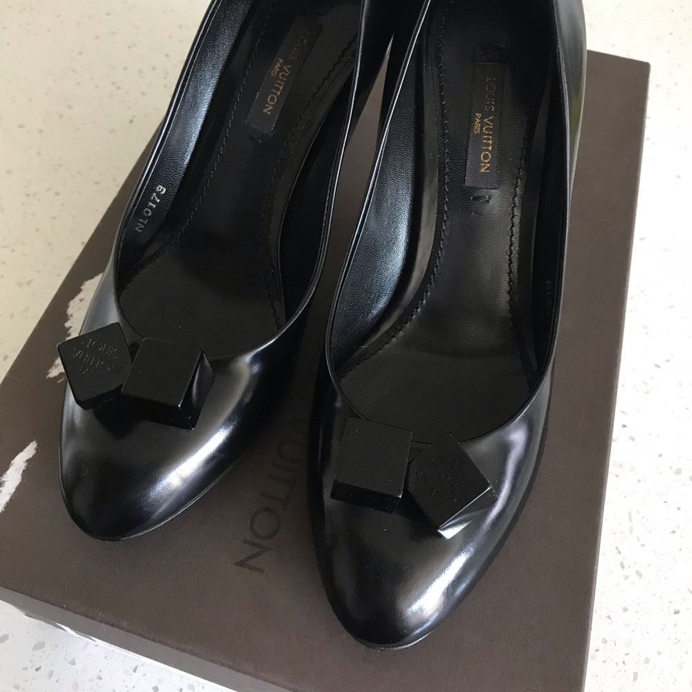 Louis Vuitton heel